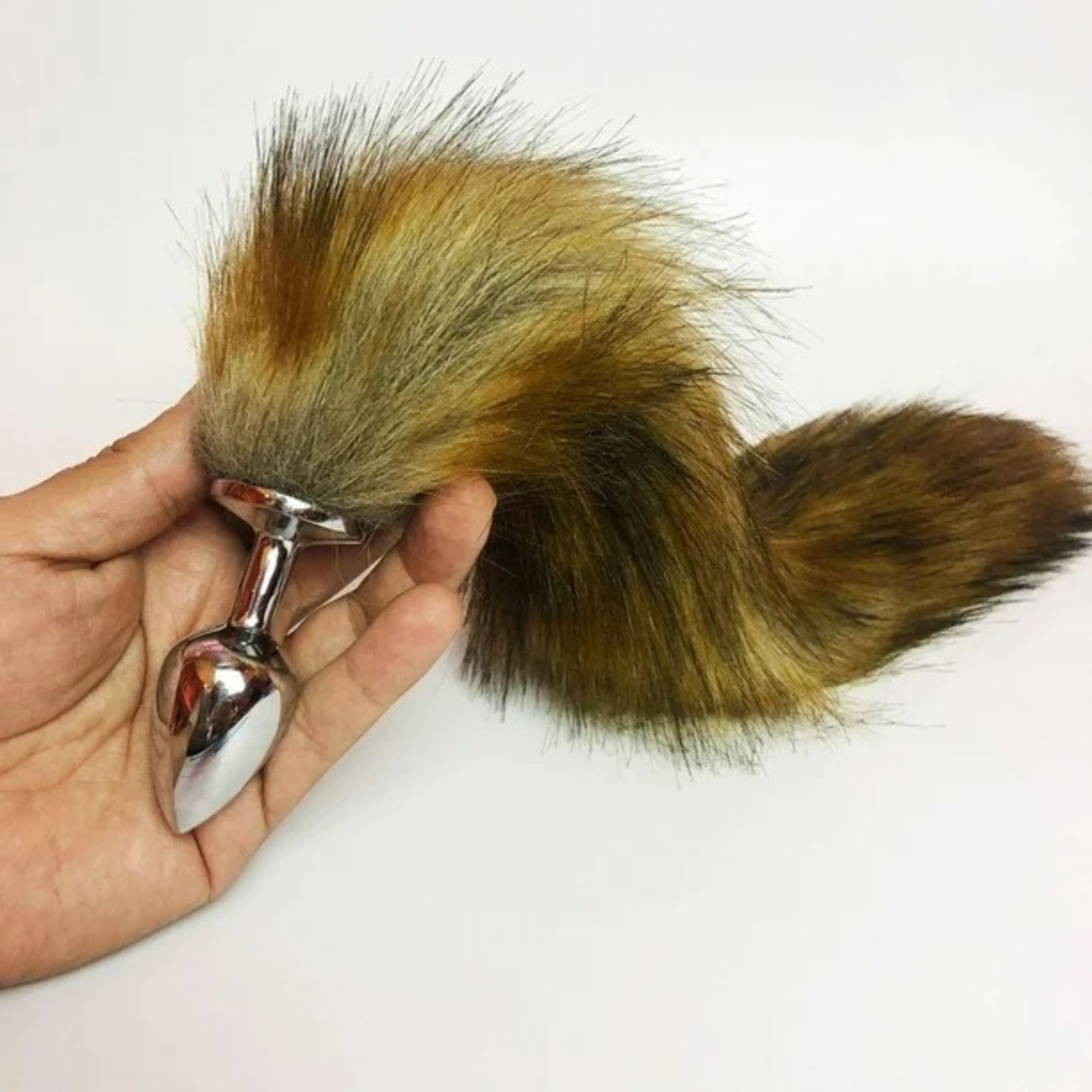 Plug con Cola - Cola de Zorro