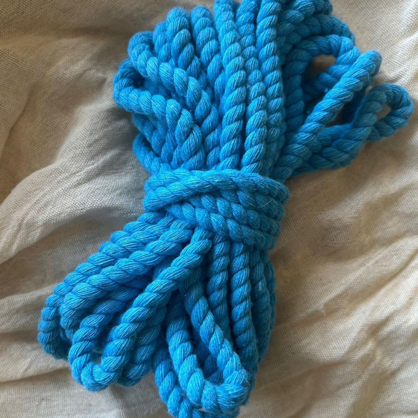 Cuerda de Algodón Fina – Shibari & Bondage - Imagen 8