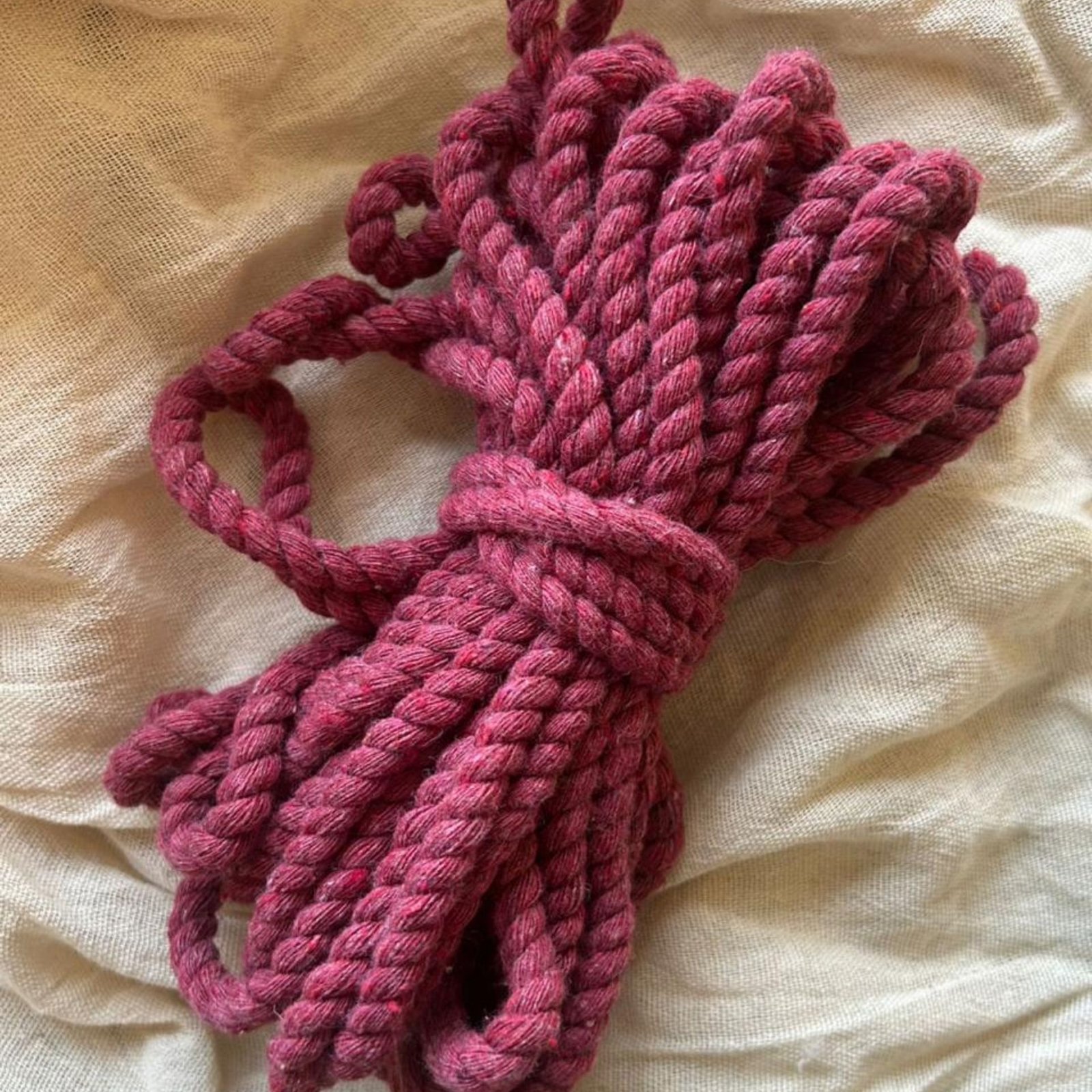 Cuerda de Algodón Fina – Shibari & Bondage - Imagen 6