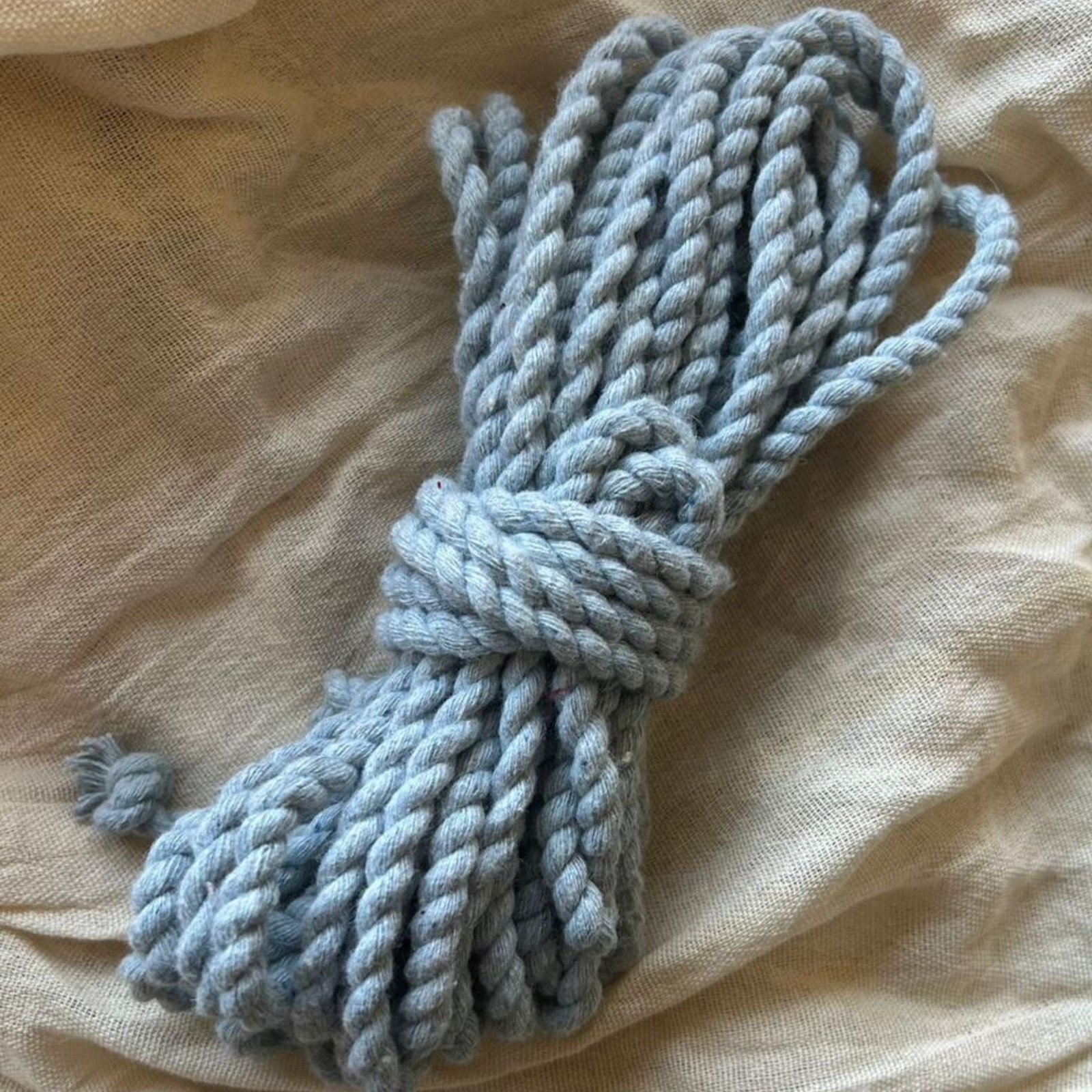 Cuerda de Algodón Fina – Shibari & Bondage - Imagen 5